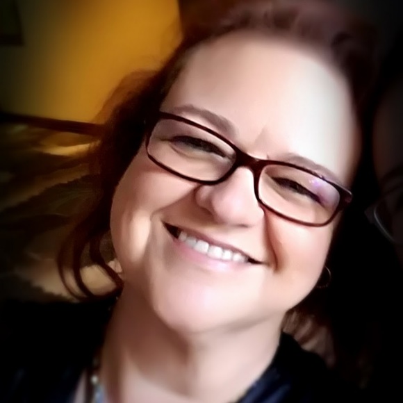 Meet your Posher, Kathryn - Picture 1 of 1